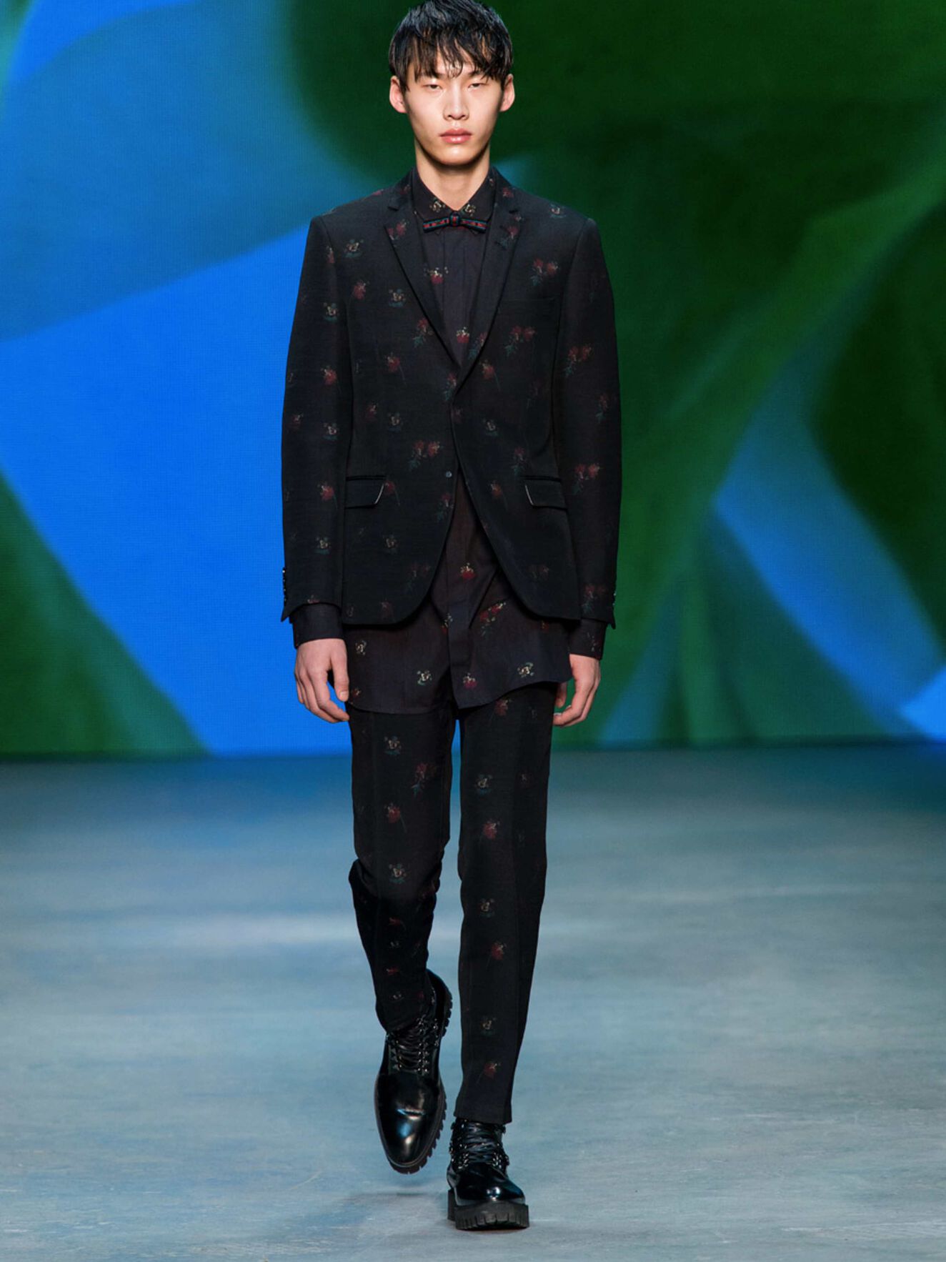Dazed blazer in Wine from Tiger of Sweden Dazed blazer in Wine from Tiger of Sweden