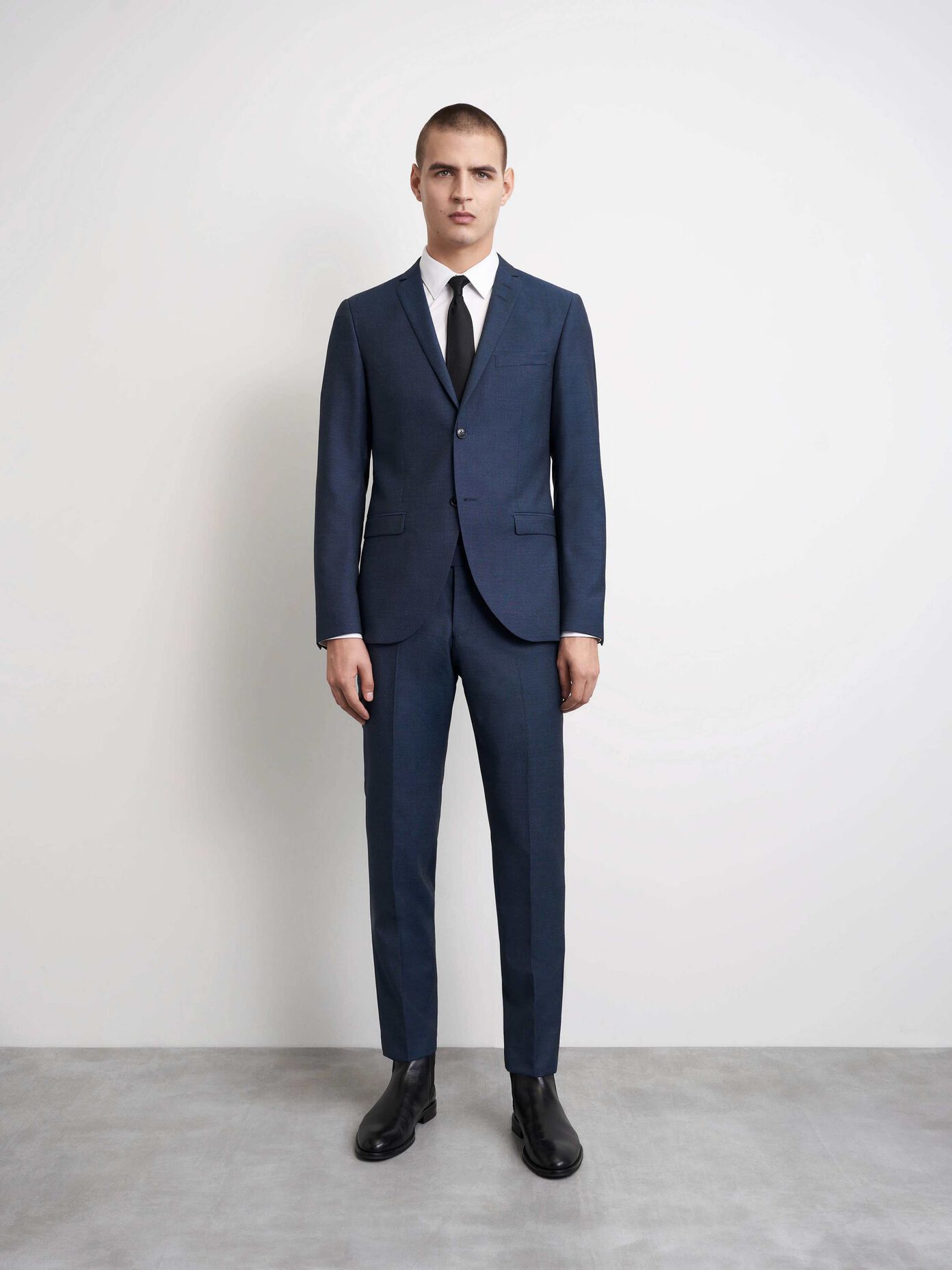 Men’s suits. Slim fit designer men's suits | Tiger of Sweden