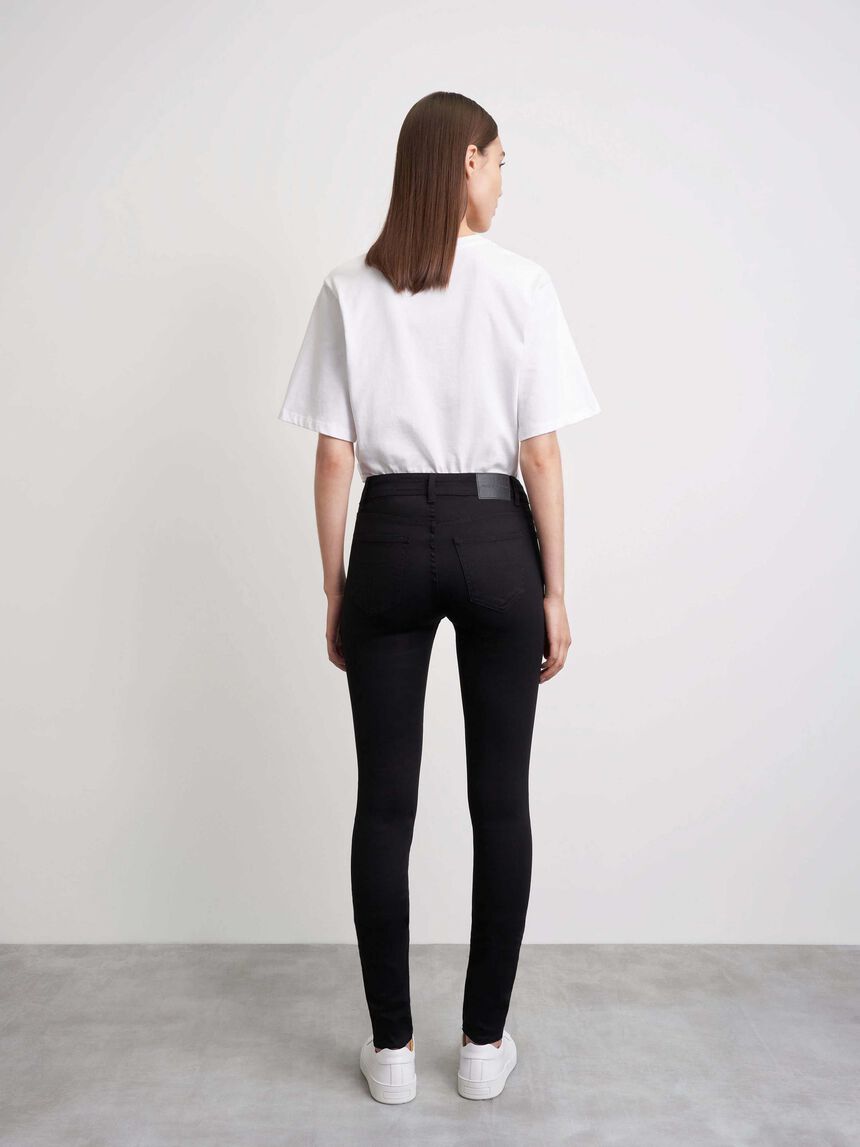 Slight jeans in Black from Tiger of Sweden Slight jeans in Black from Tiger of Sweden