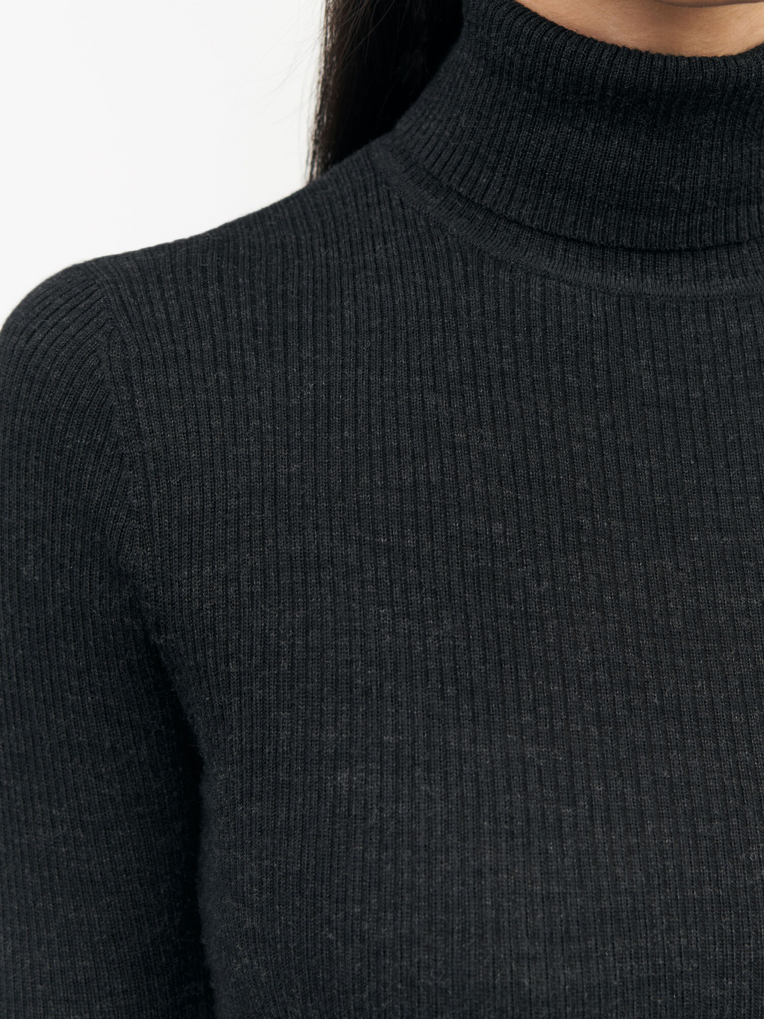Caprio Sweater